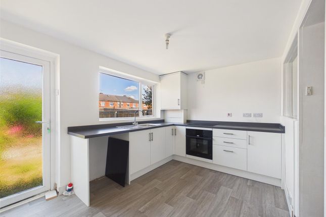 31, Northfield Avenue, Hessle photo 4