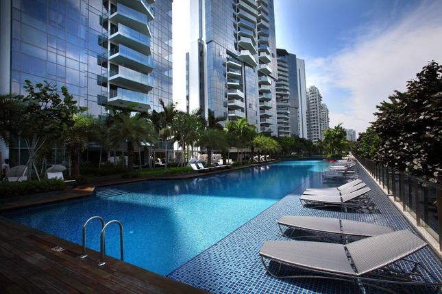 Apartment for sale in 8 Cairnhill Rise, Singapore 229743