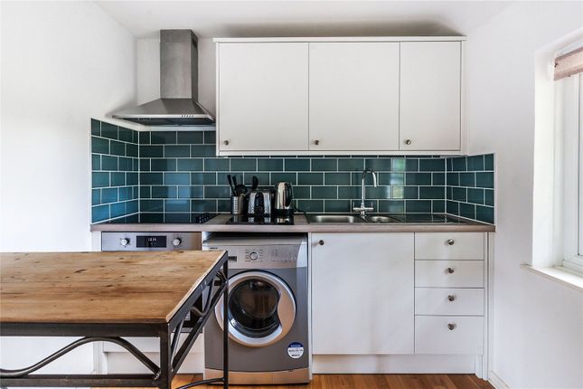 Flat 2 Garden Cottage,, Bramshott Lodge, Liphook photo 4