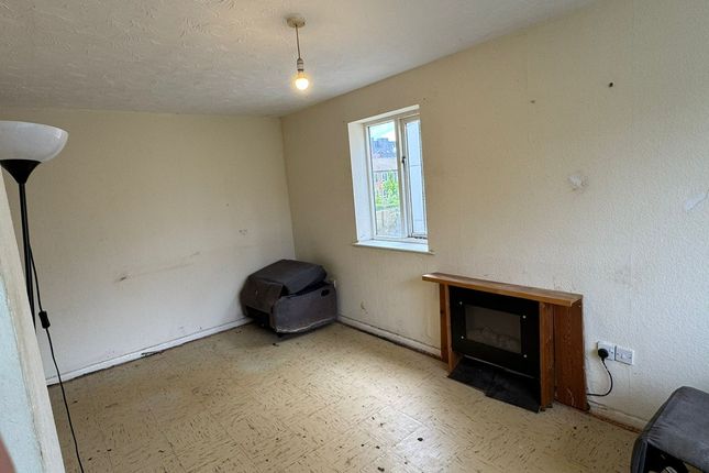 Flat 11, Wight House, Tolpits Lane, Watford photo 3