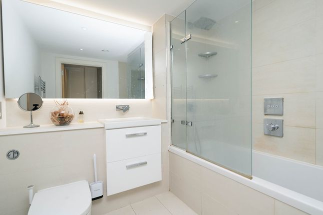 Flat for sale in Westbourne Place, Maida Vale W9, London,