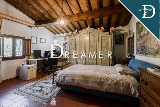 Villa for sale in Via Degli Alberi, Scandicci, Toscana