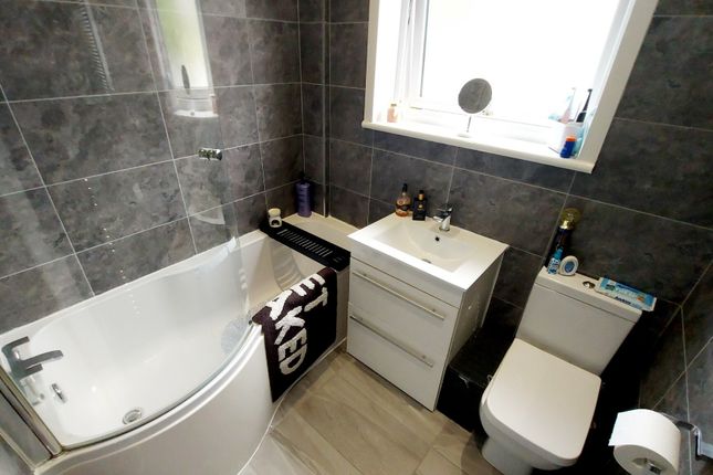 24, Hawthorn Street, Clydebank photo 5