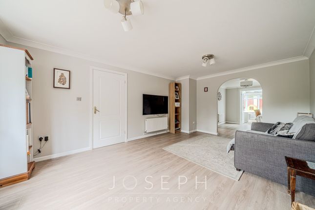 8 Tortoiseshell Close, Ipswich photo 4