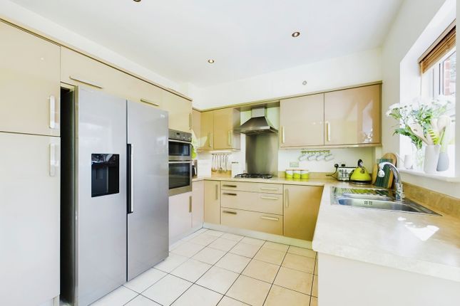 2 Benedict Place, St Marys Road, Southampton photo 3