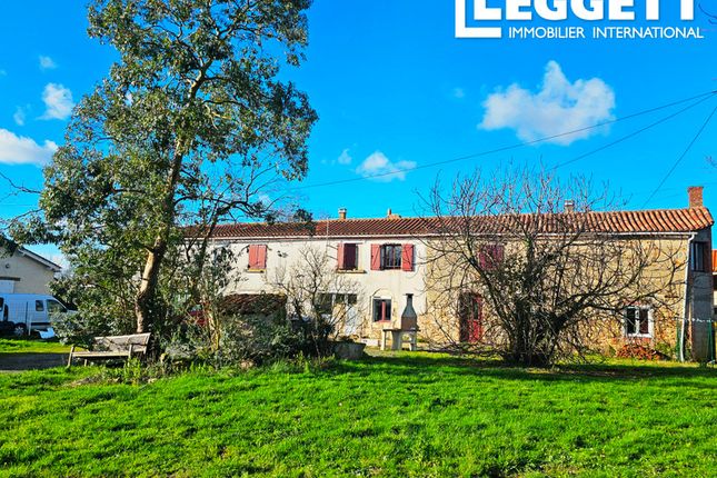 Thumbnail Villa for sale in Saint-Hilaire-Le-Vouhis, Vendée, Pays De La Loire