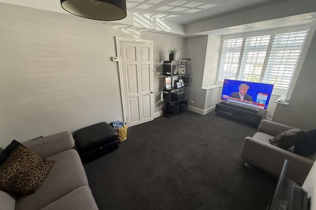 34 Longmarsh View, Sutton At Hone, DARTFORD photo 4