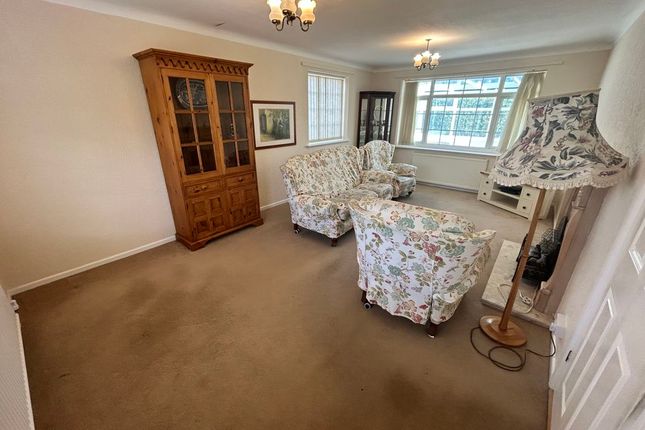 14, Dulas Close, Colwyn Bay photo 4