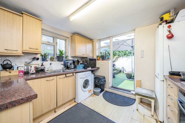5, Earlsmead Road, London photo 3
