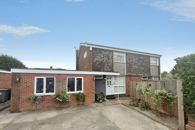 34, Selkirk Way, North Shields photo 2