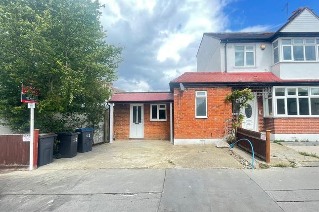 Thumbnail Bungalow for sale in 2A Oakhill Road, Streatham, London