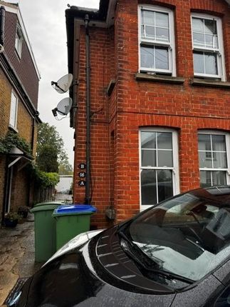 1-bed flat on Green Lane, Walton on Thames, £1,395/mo