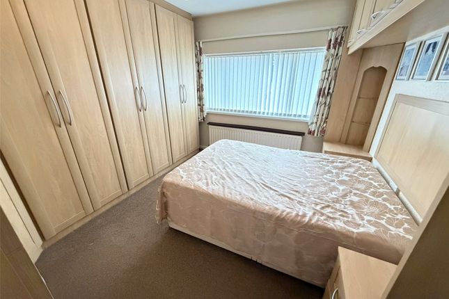 8, St Michaels Drive, Telford photo 4