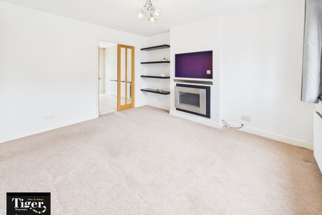 16a, George Avenue, Blackpool photo 4