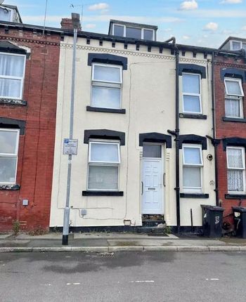 Thumbnail Terraced house for sale in Edgware View, Leeds
