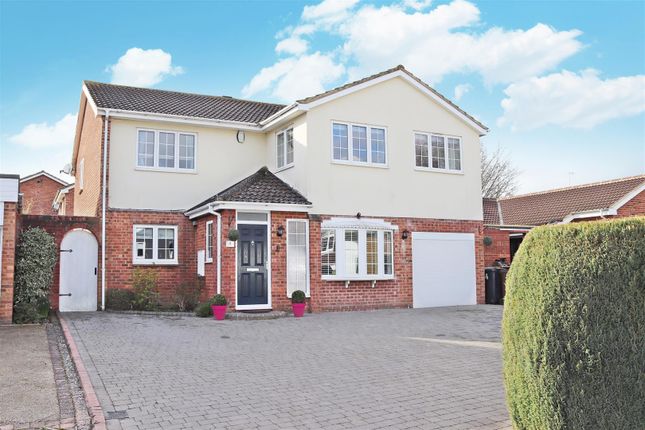 Thumbnail Detached house for sale in Stanton Close, St.Albans