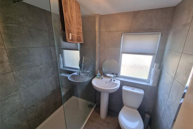 10, The Close, Hockley photo 4