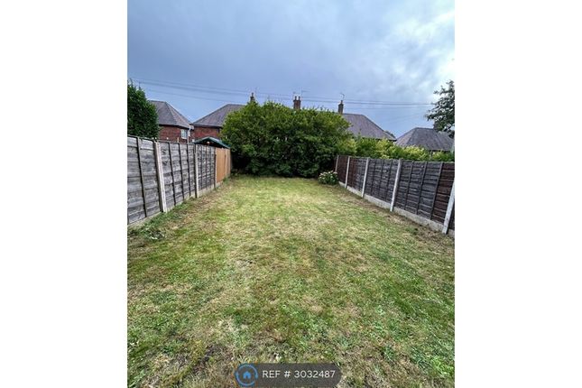 Park Lane, Royton photo 2