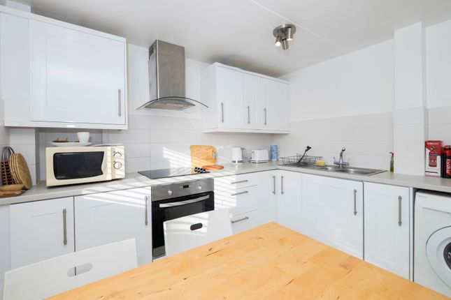 14 Tolpedn Flats,, Headland Road, St. Ives photo 4
