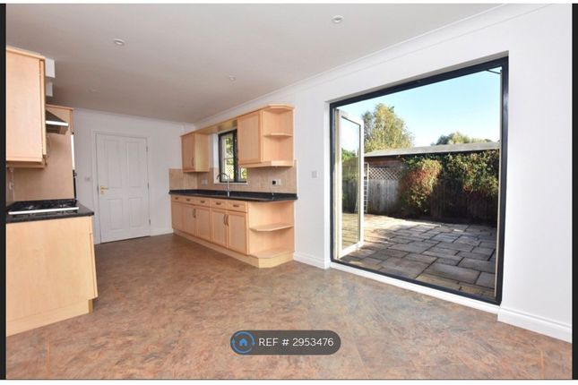 Landunvez Place, Bradninch, Exeter photo 4