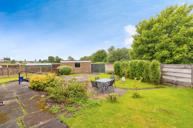 Thumbnail Semi-detached bungalow for sale in Mansfield Avenue, Manchester