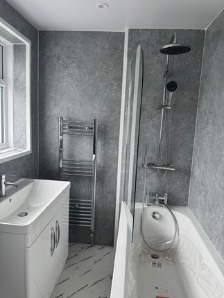 7, Coppicewood Avenue, Bradford photo 5