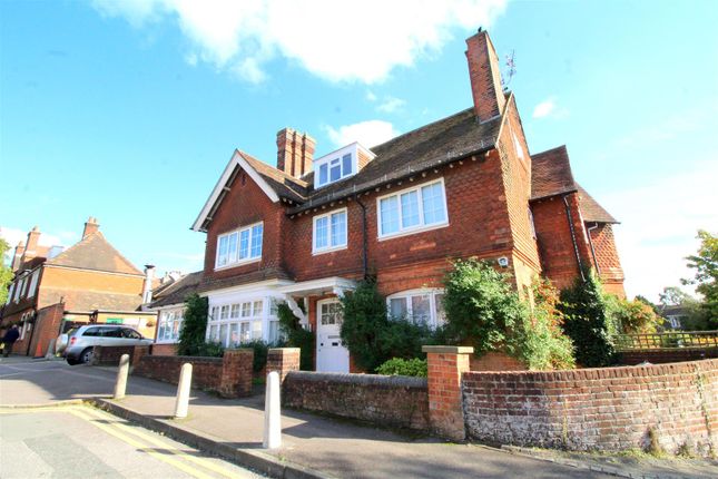 1-bed flat on Flat 3, Burley Lodge, Sevenoaks, £1,250/mo