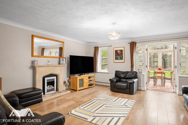 99, Ashworth Place, Harlow photo 4