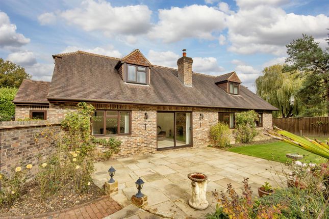 Pheasant Hollow, Hollow Trees Drive, Tonbridge photo 2