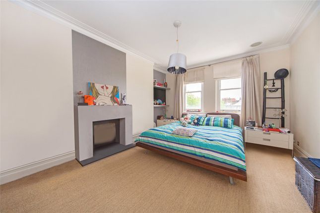 Flat for sale in Lauderdale Road, Maida Vale