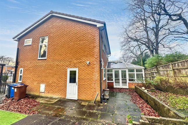 4, Carrs Wood, Blackburn photo 2