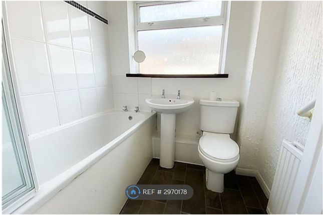 Myrtle Grove, Wallsend photo 3