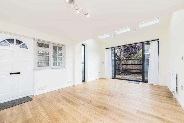 Thumbnail Property to rent in College Gardens, London