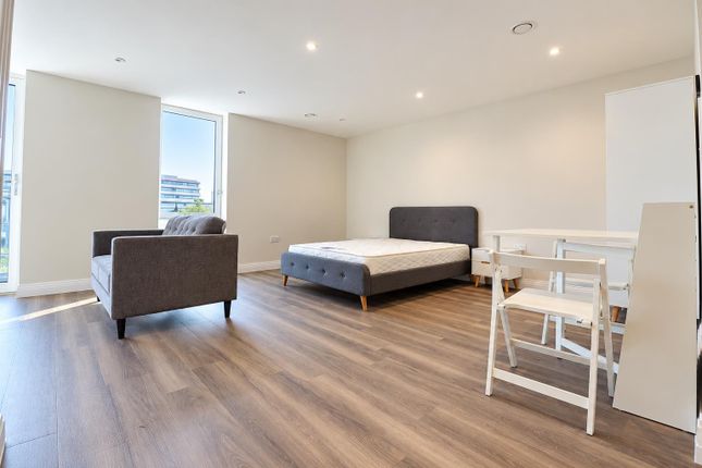 66, Panorama Apartments, Uxbridge photo 3