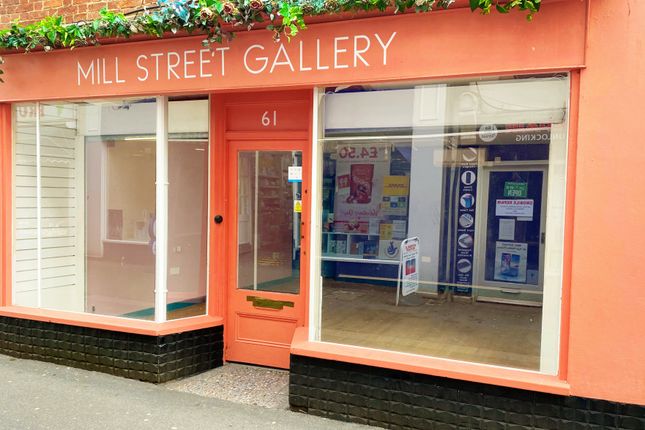 Retail premises to let in Mill Street, Bideford
