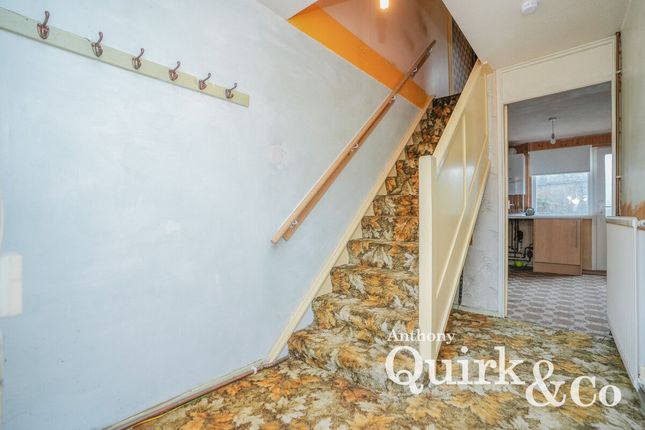 71, Link Road, Canvey Island photo 4