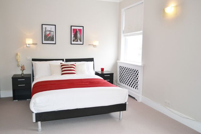 Flat to rent in Cadogan Place, Knightsbridge