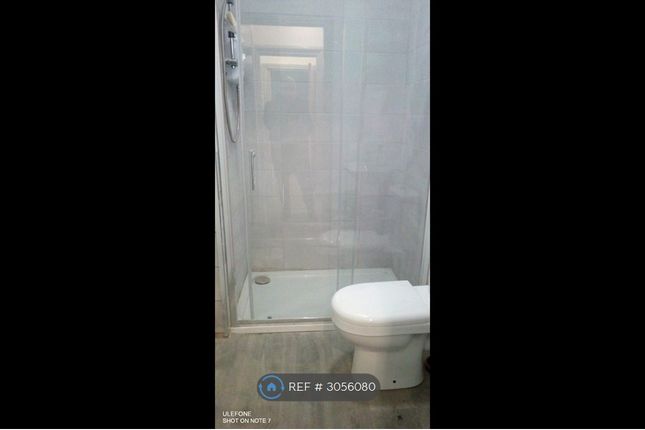 Flat, North Street, Keighley photo 4