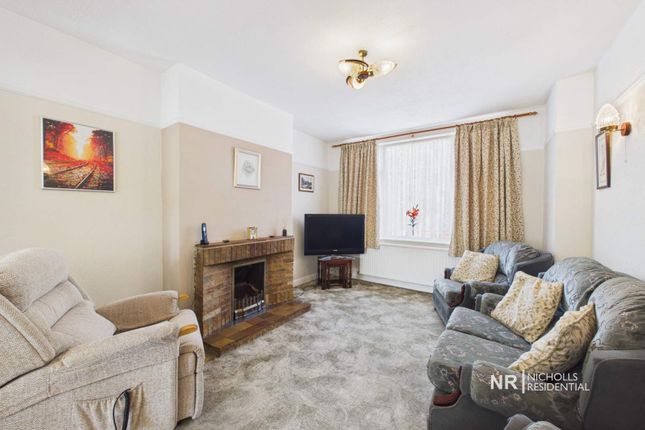 13, Green Lanes, West Ewell photo 4