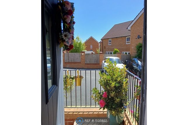 St Wilfred Drive, East Cowes photo 3