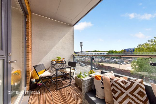 12, Popham Court, 6a, Station Road, London photo 3