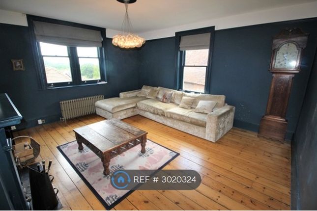 Crofts House, Petworth Road Haslemere, Haslemere photo 3