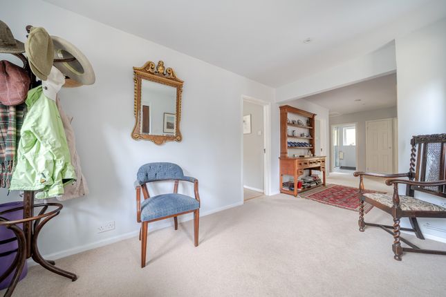 The Spinney, 4, Pine Ridge Drive, Lower Bourne, Farnham photo 2