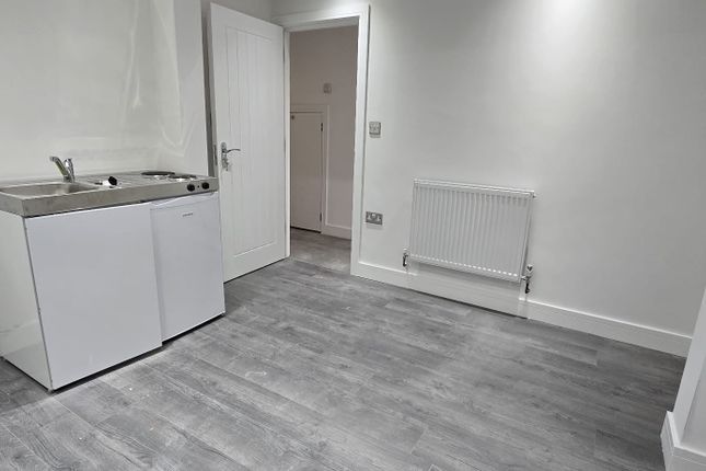 Unit 5 21,, Russell Road, Tilbury photo 5