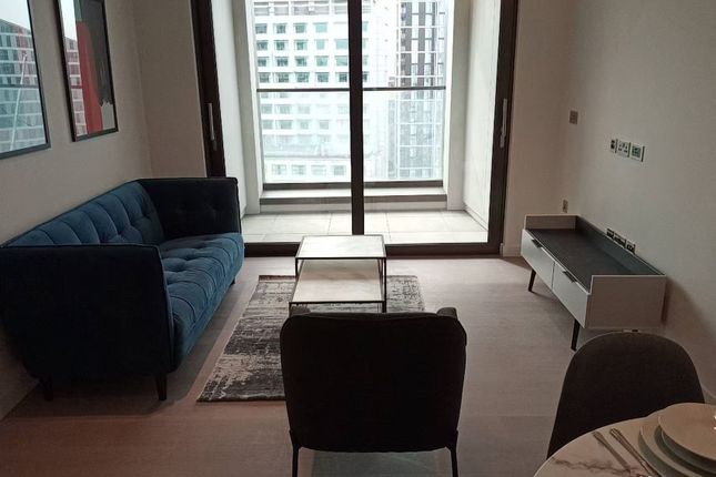 1-bed flat on PlotÂ 1008, Westmark Tower, Paddington, £870,000