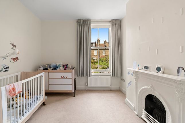 40, Devereux Road, London photo 4