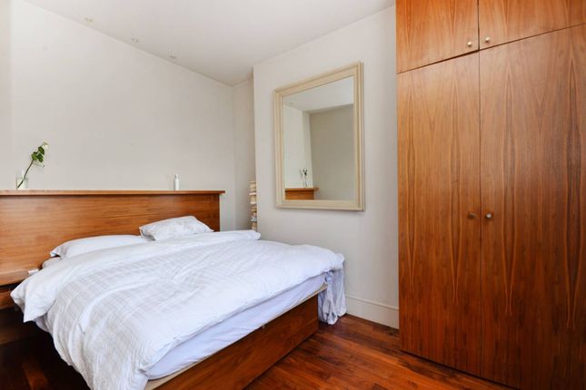 Ladbroke Grove, North Kensington photo 4