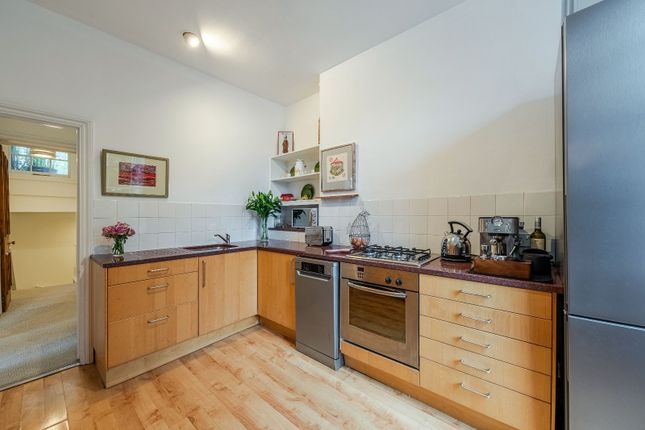Flat A, 95, Lisson Grove, London photo 4