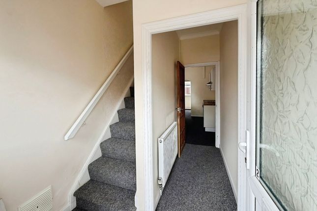 21, Grove Road, Swansea photo 3