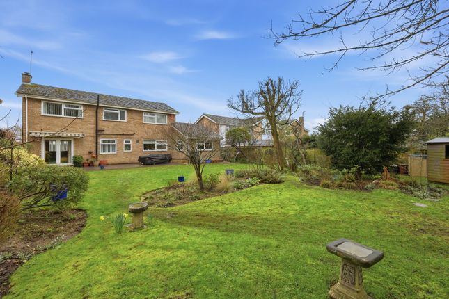 10 Hawthorn Place, Woodbridge photo 2